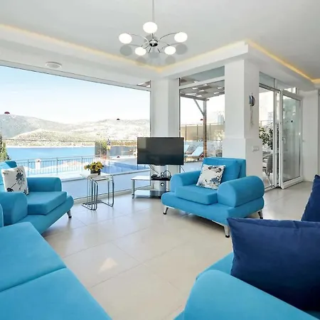 Sleeps 8 Air Con Wifi